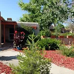 Homestay Randy's Roost *